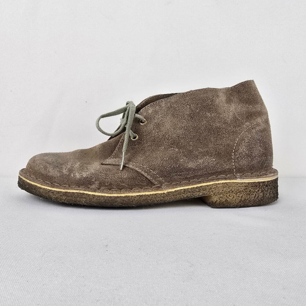 Clarks Originals Desert Taupe Suede Lace Up Booties Size 6
